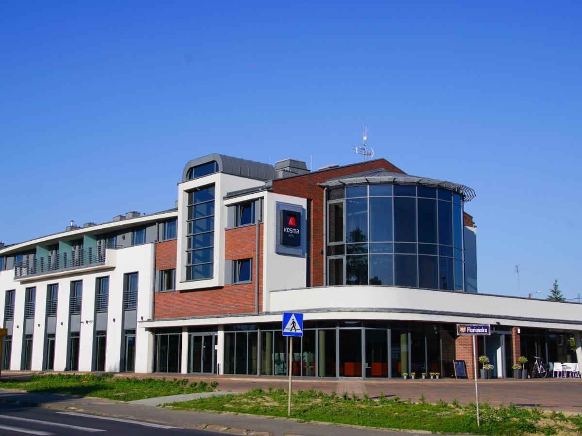 Hotel Kosma Kozmin Exterior photo